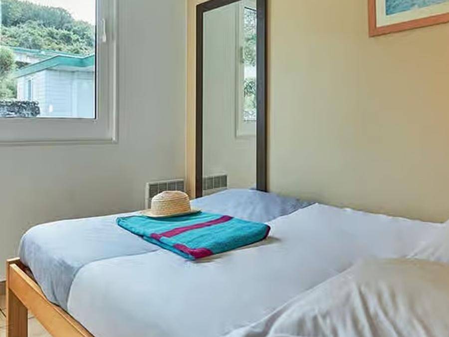 Club Belambra Omaha Beach - Bungalow 5 personnes - Essentiel Bungalow 2 Chambres 5 pers Vue Terrasse in Omaha Beach, Colleville-sur-Mer