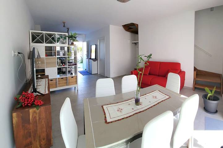 Villino Andromeda, detached solution in Gaeta in private park. in Gaeta, Province de Latina