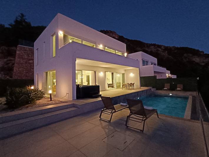 Location de vacances pour 8 personnes, avec terrasse ainsi que piscine et jardin, adapté aux familles à Alanya - 3