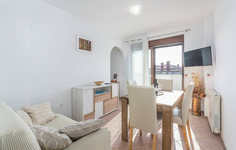 Gîte pour 4 personnes, avec Balcon/Terrasse à Novigrad - 2