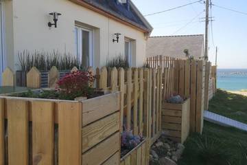 Location de vacances pour 10 personnes, avec terrasse ainsi que jardin et jacuzzi, animaux acceptés dans Kerfissien