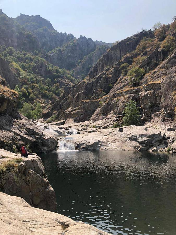 Location de vacances pour 5 personnes, avec jardin ainsi que piscine et vue à Saint-André-de-Cruzières - 2