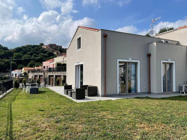 Ferienhaus für 4 Personen, mit Garten und Ausblick, mit Haustier