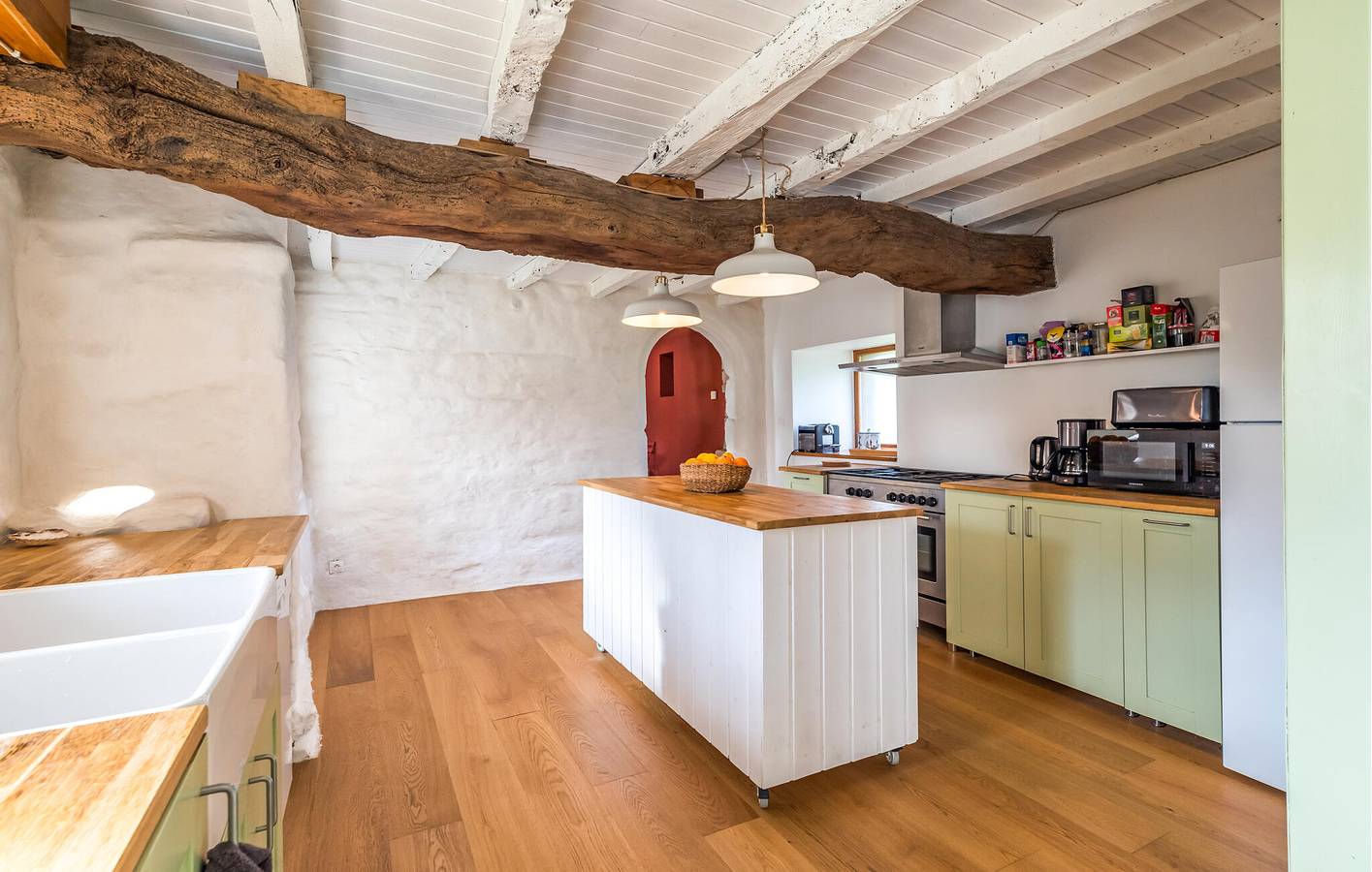 Gemütliche 85 m² große Wohnung mit Garten, WLAN, TV, Parkplatz und Waschmaschine in Ploumilliau, Ceinture Dorée