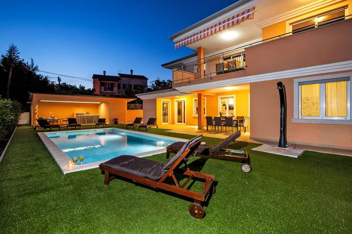 Villa für 8 Personen, mit Balkon und Whirlpool sowie Garten, kinderfreundlich in Rovinj - 3