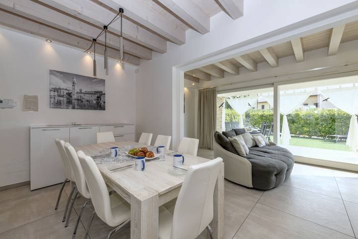 Mgh Luxury - Villa Marlene in Peschiera del Garda, Prealpi Gardesane
