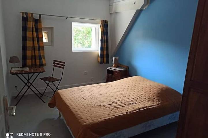 Gîte pour 10 personnes, avec jardin à Lesches-en-Diois