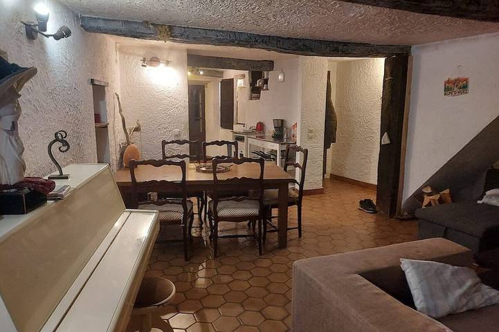 Cozy House in the Center of the Village with a Fireplace in Gréolières, Cannes region