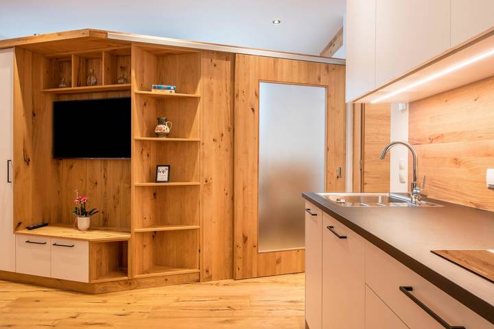 Hel lejlighed, Luislhof Farm - Holiday Apartment Herbae with Mountain View, Terrace & Wi-Fi in Girlan, Eppan an der Weinstraße