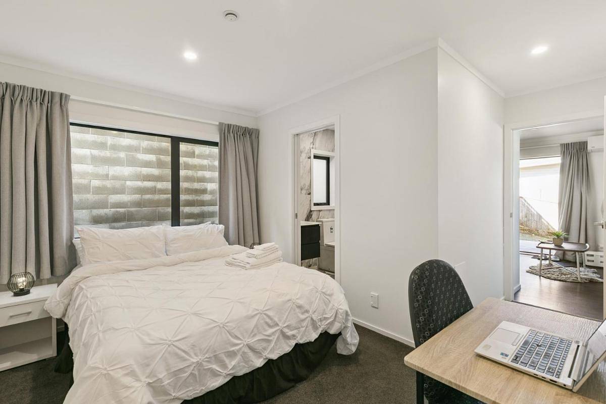 Ganze Wohnung, Moderne 1-Zimmer-Wohnung, privater Eingang, voll ausgestattete Küche in Wellington