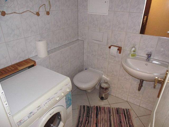 Ganze Ferienwohnung,  Sehr schöne 4 Raum Maisonette-Fewo mit 110qm + Balkon + zentral & preiswert - T7  in Cotta, Dresden