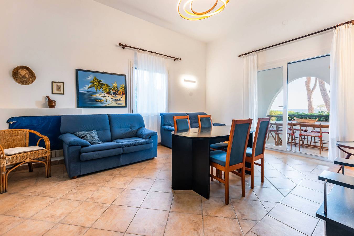 Casa de vacaciones "Villa Judith" con vistas al mar, terraza privada y Wi-Fi in Porto Columbu, Sarroch