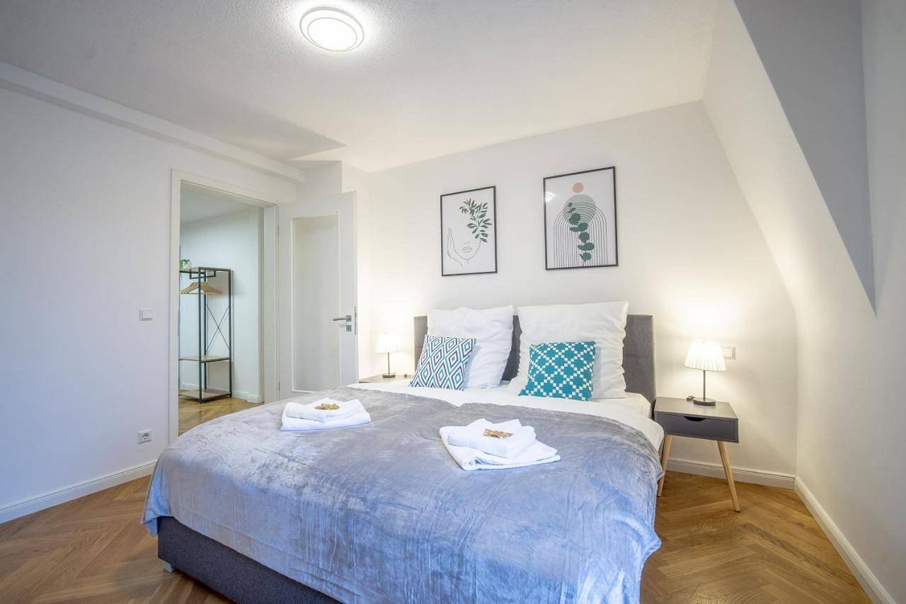 Ganze Wohnung, Deluxe Two-Bedroom Apartment in Klotzsche, Dresden