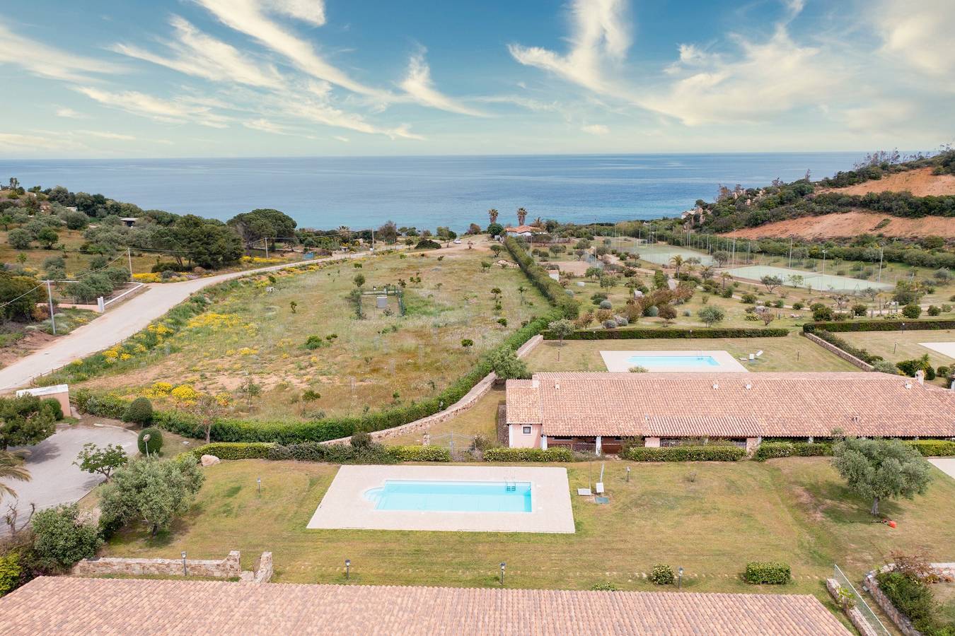 Casa de vacaciones "Casa del Sole" con vistas al mar, piscina, jardín y Wi-Fi in Abba Urci, Tertenia
