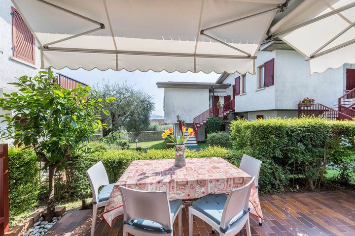 Ferienwohnung für 4 Personen, mit Balkon in Gardone Riviera