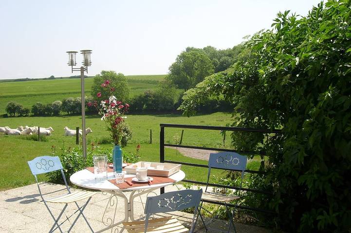 Gîte pour 3 personnes, avec terrasse ainsi que jardin et jacuzzi à Widehem