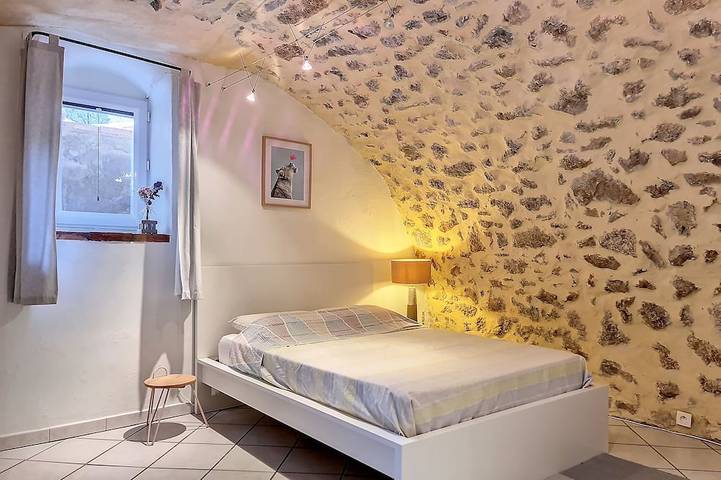 Location de vacances pour 4 personnes, avec piscine ainsi que jardin et terrasse à Anduze - 2