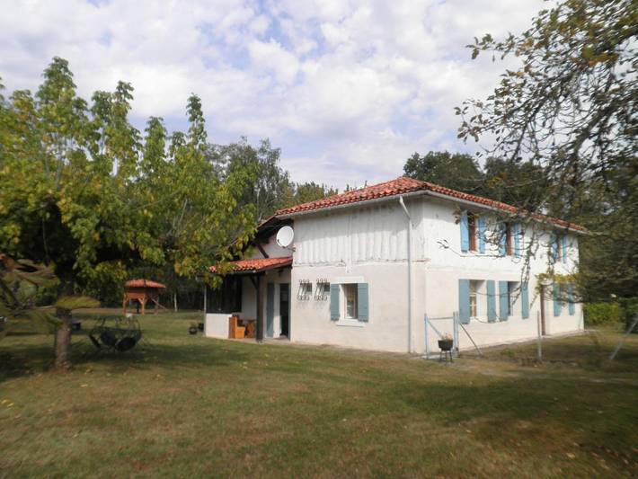 Gîte pour 4 personnes, avec Terrasse ainsi que Jardin et Vue