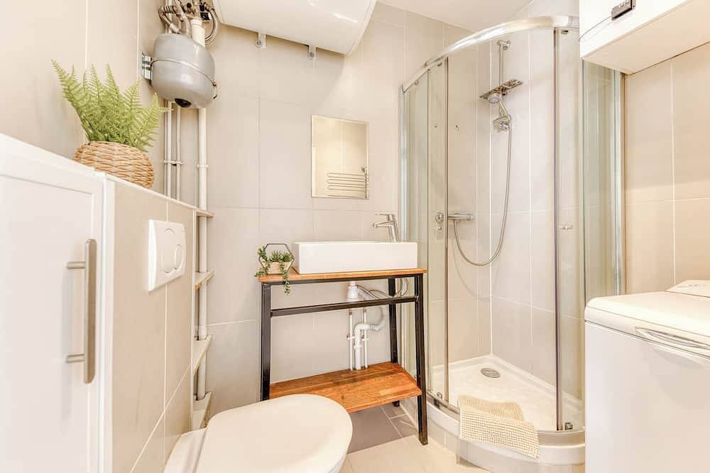 Appartement entier, Studio cosy Vidéoprojecteur et proche Paris in Clichy, Hauts-de-Seine