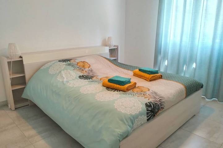 Location de vacances pour 6 personnes, avec jardin et terrasse à Brives-Charensac - 2