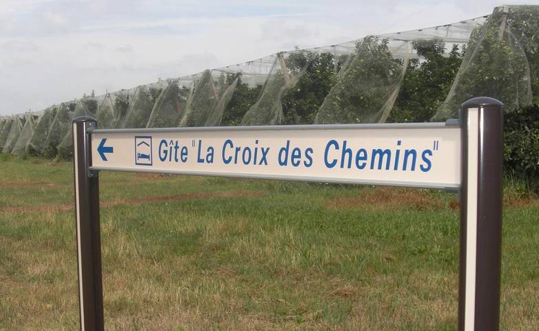 Location de vacances pour 6 personnes, avec piscine et jardin à Allonnes - 3
