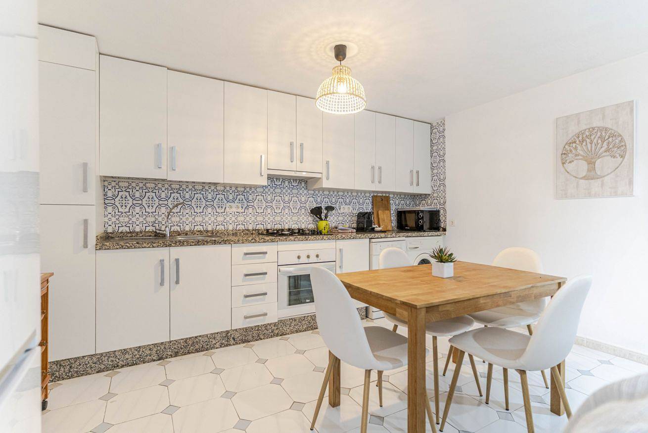 Apartamento entero, Casa Estrella del Mar, a 400 metros de la playa in Castell de Ferro, Gualchos