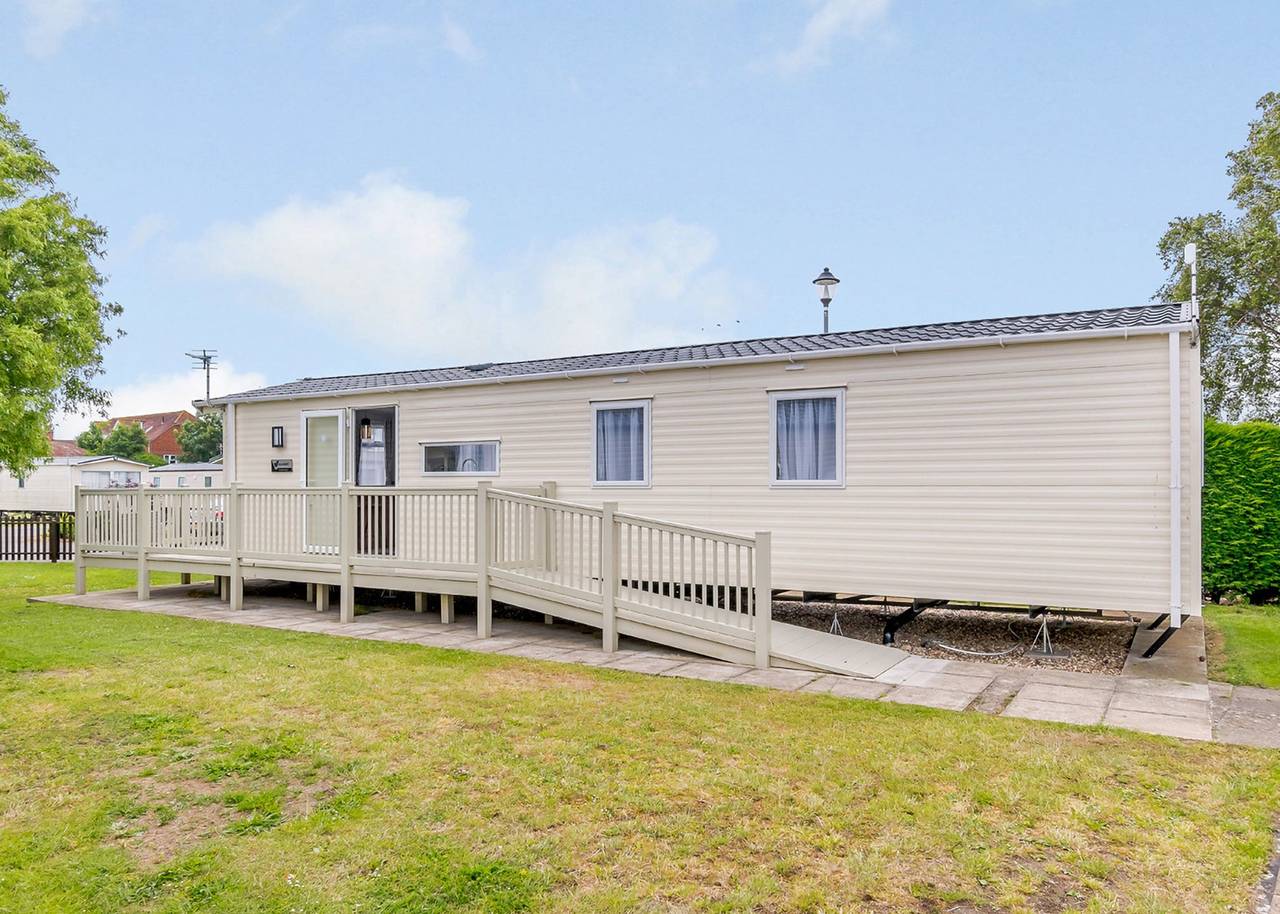 Platinum 6 Caravan in Skegness, Lincolnshire
