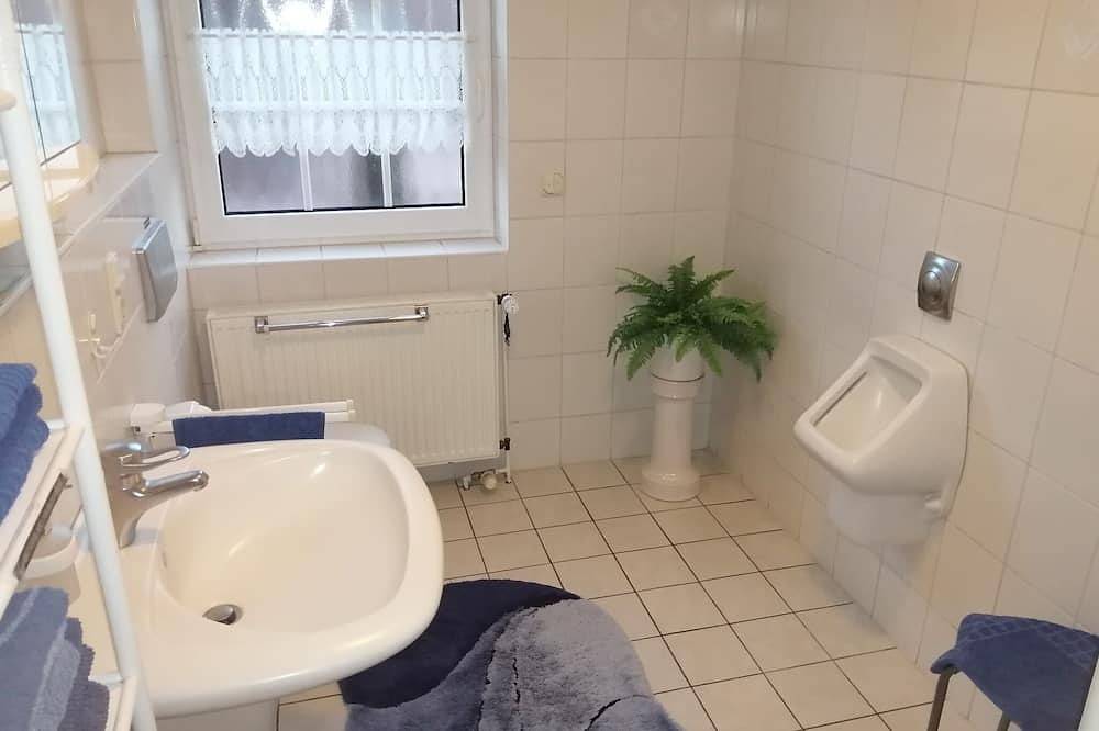 Ganze Wohnung, Ferienwohnung mit eigener Terrasse in Leezdorf, Norden und Umgebung
