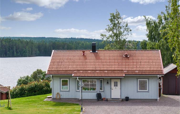 Ferienhaus für 6 Personen, mit Terrasse und Garten sowie Seeblick in Dalarna