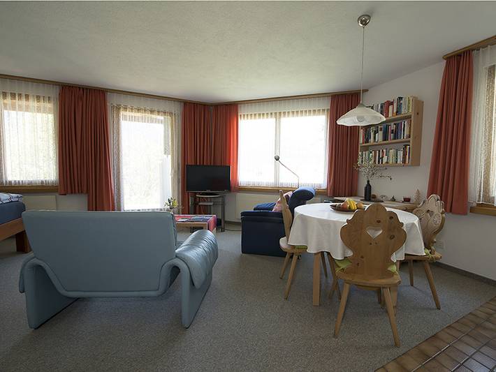 Ferienwohnung Chasa Bainvgnü - 2 Personen, 1 Zimmer, 1 Wohn-Schlafraum in Scuol, Unterengadin