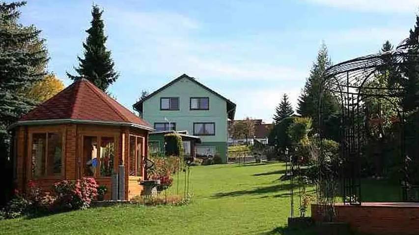 Ferienwohnung für 4 Personen, mit Garten in Friedrichsbrunn