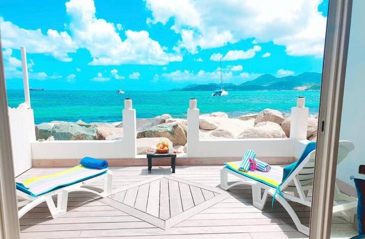 Gîte pour 2 personnes, avec vue et jardin ainsi que piscine et balcon dans Nettlé Bay
