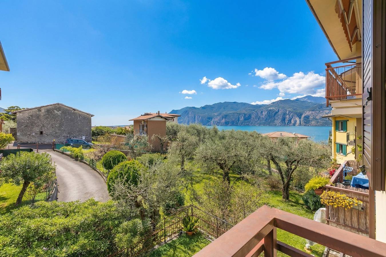 Appartement entier, Margherita Apartment in Malcesine, Montagnes autour du lac de Garde