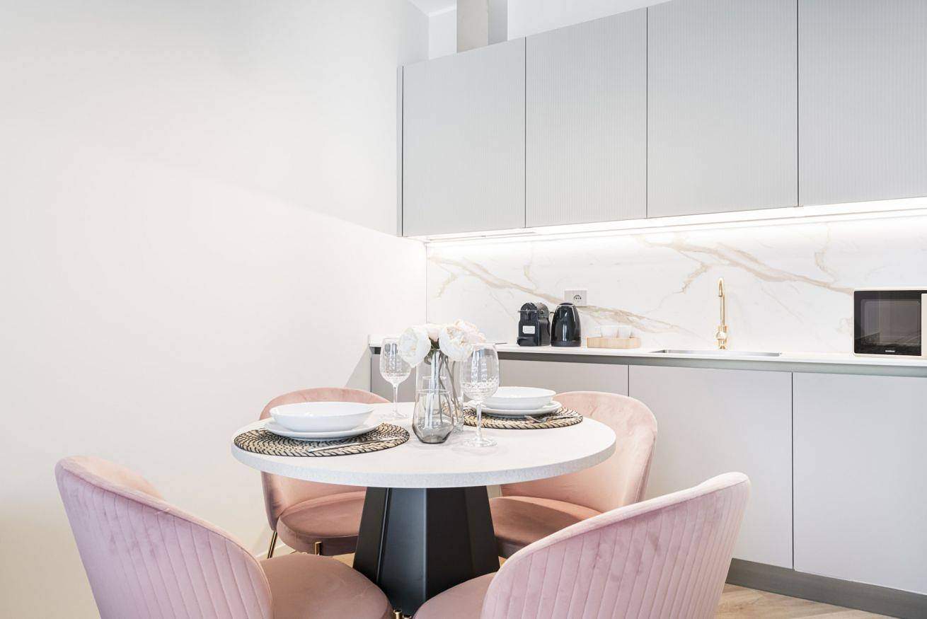 Entire apartment, Duomo Deluxe Apartments #1 in Milan, Milan Province