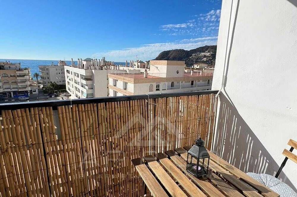 Apartamento entero, 5 Sunny Central Square in La Herradura, Almuñecar