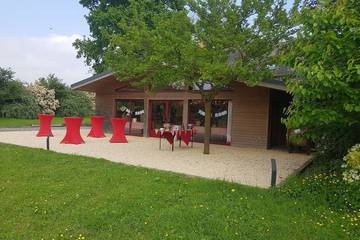 Agriturismo pour 30 personnes dans Javené