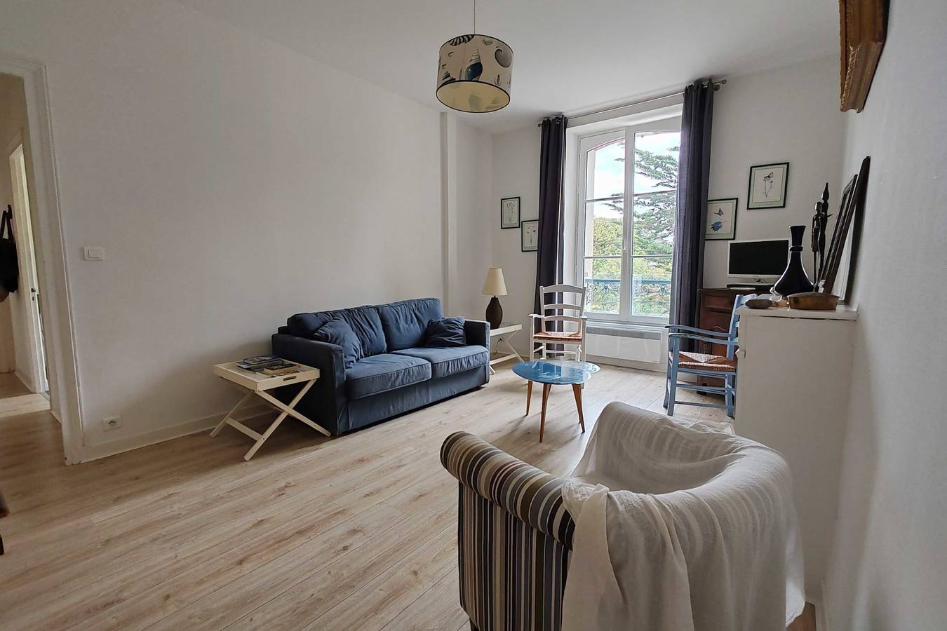 Apartamento entero, Bright apartment with private beach access in Saint-Lunaire, Región de Saint-Malo