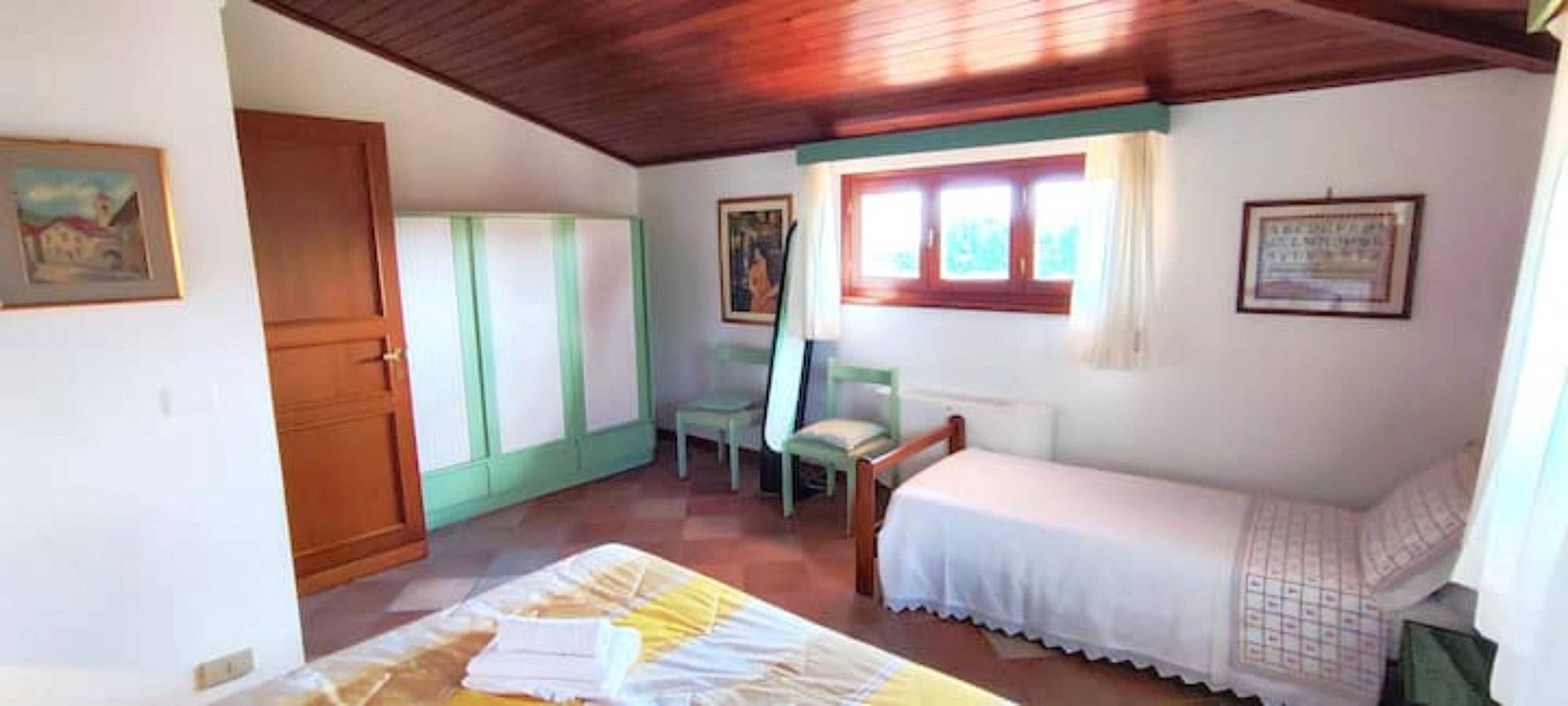 Entire apartment, Apartment 'Inverno' with Shared Pool, Wi-Fi and Air Conditioning in Massa e Cozzile, Pistoia Province
