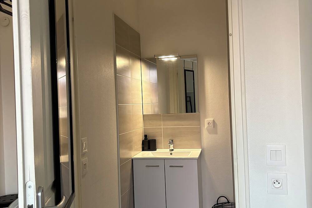 Ganze Wohnung, Apartment near Republic and Flag in Dijon, Dijon und Umgebung