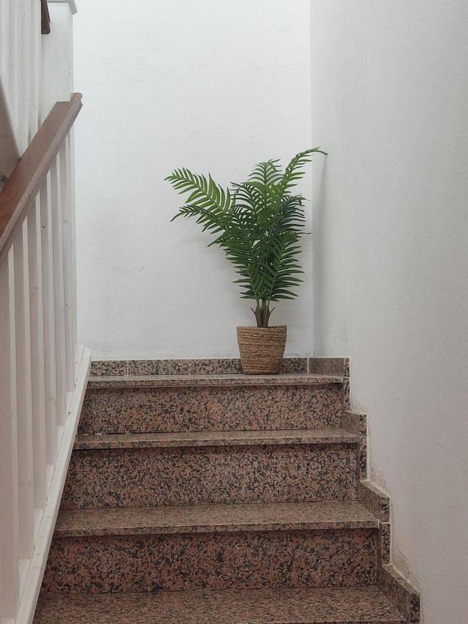 Gîte pour 4 personnes, avec balcon et vue à La Santa - 2