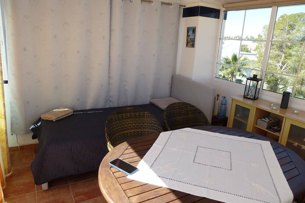 Ganze Wohnung, Ferienwohnung Costa Blanca mit Meerblick, ruhig gelegen und trotzdem Zentral in Brisas y Golf, Orihuela