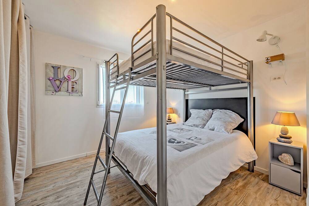 Belle Villa : Spa, Jacuzzi, Salle fitness, trampoline, 5min de la mer in Kerlouan, Région de Brest