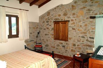 Agriturismo per 6 Persone in Camporgiano, Parco Regionale delle Alpi Apuane, Foto 1