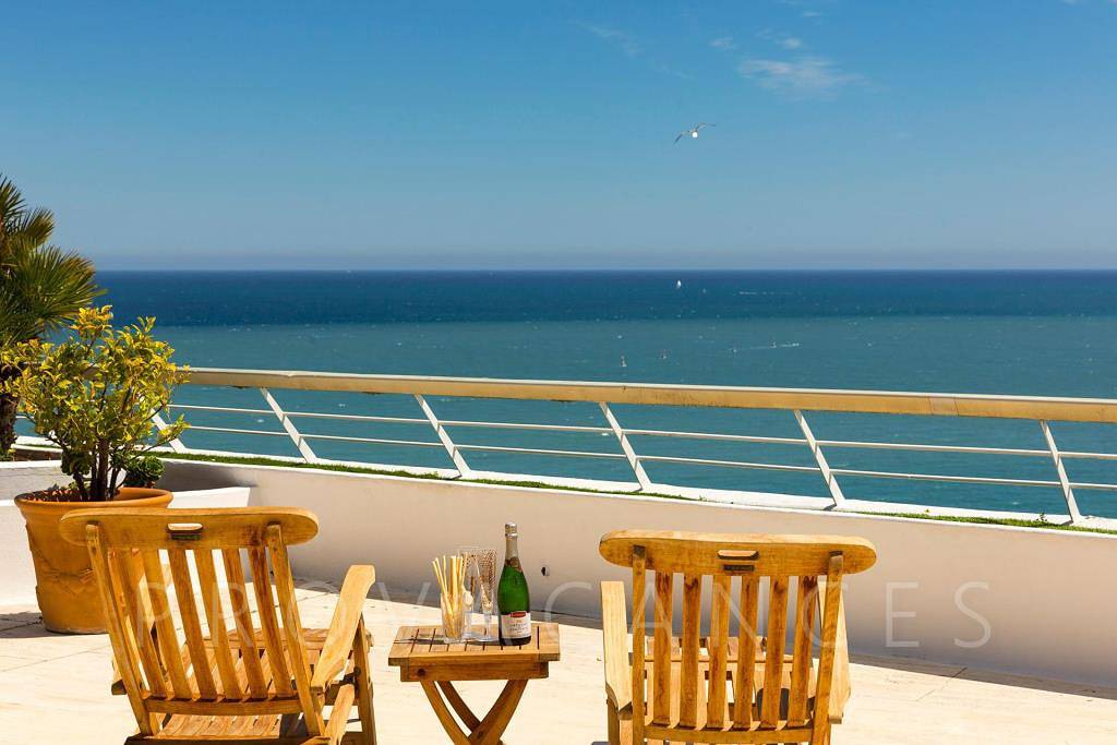 Ganze Ferienwohnung, Ferienwohnung mit Panoramablick in Villeneuve-Loubet in Villeneuve-Loubet Plage, Villeneuve-Loubet