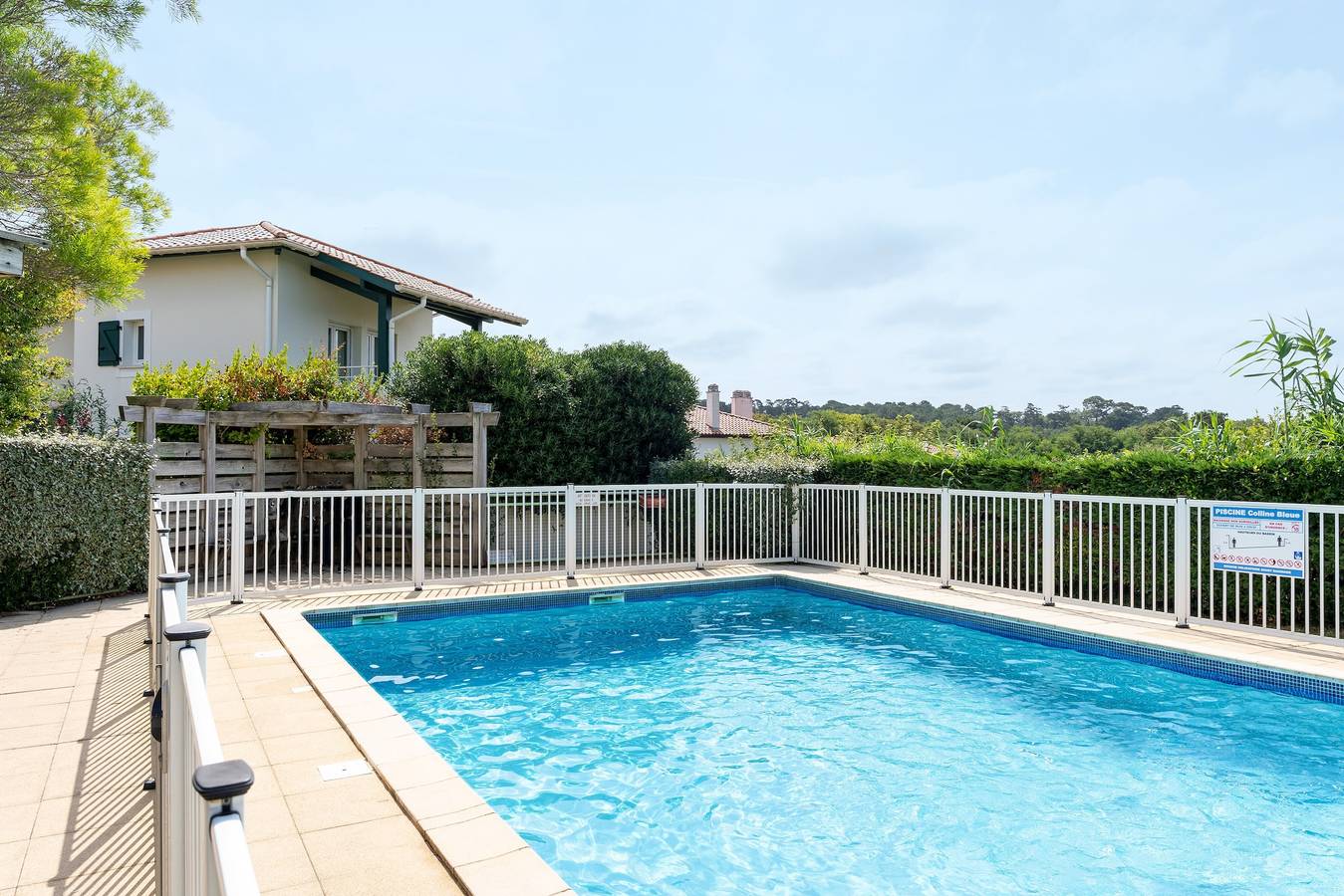 Apartamento entero, Apartamento vacacional La Coline Bleue con piscina compartida, terraza cubierta y Wi-Fi in Biarritz, Region de Bayona