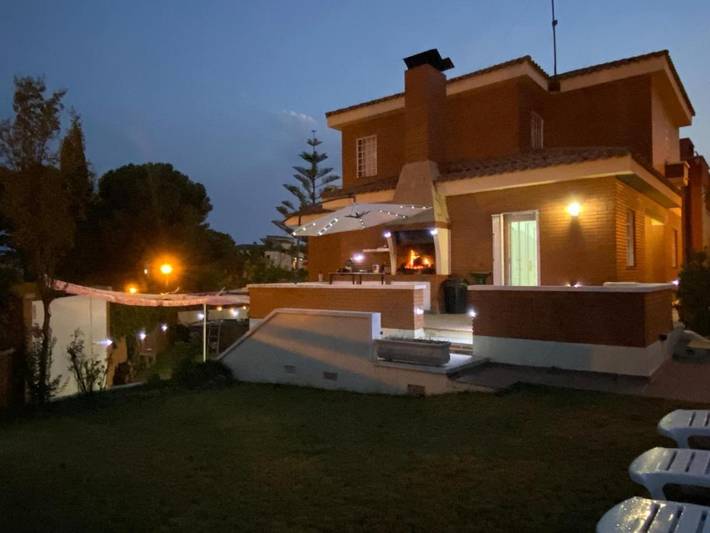 Casa rural para 8 personas, con Balcón y Terraza además de Jardín y Piscina en Vendrell - 2