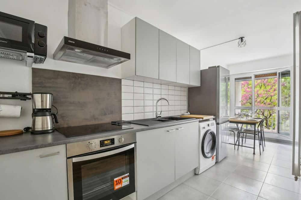 Apartamento entero, Chic apart with balcony and parking in Cergy, Valle del Oise