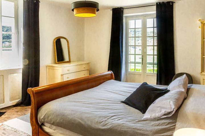 Location de vacances pour 12 personnes, avec jacuzzi et jardin, animaux acceptés à Calès - 2