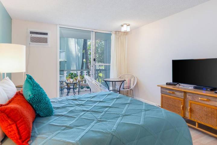 Hôtel pour 3 personnes, avec terrasse ainsi que piscine et jacuzzi