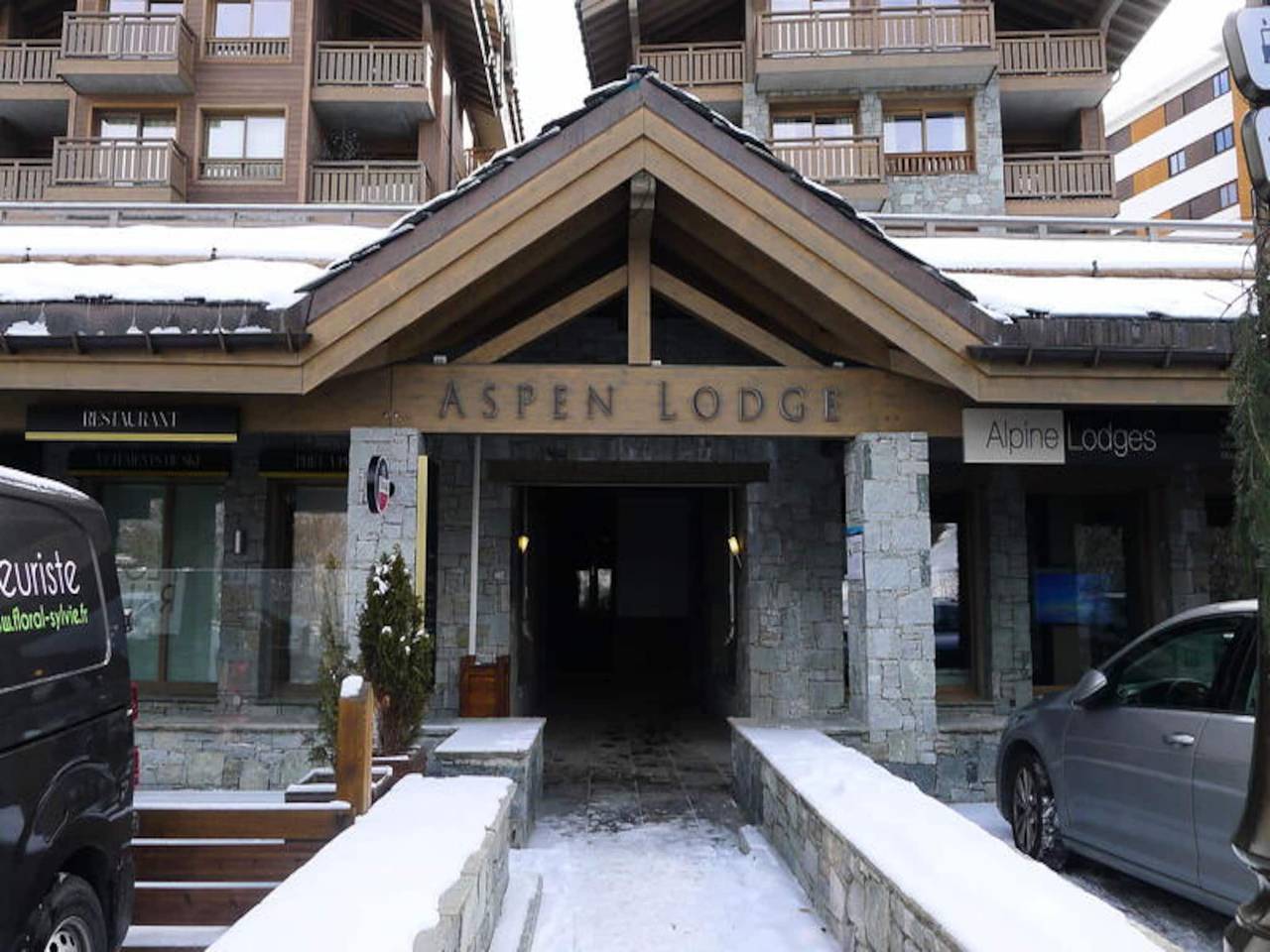 Entire apartment, Aspen Lodge Residence in Courchevel 1650 (Moriond), Saint-Bon-Tarentaise